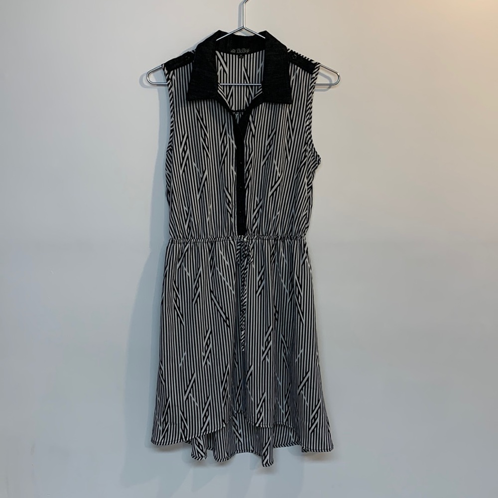 BeBop brand women’s dress size M black and silver color